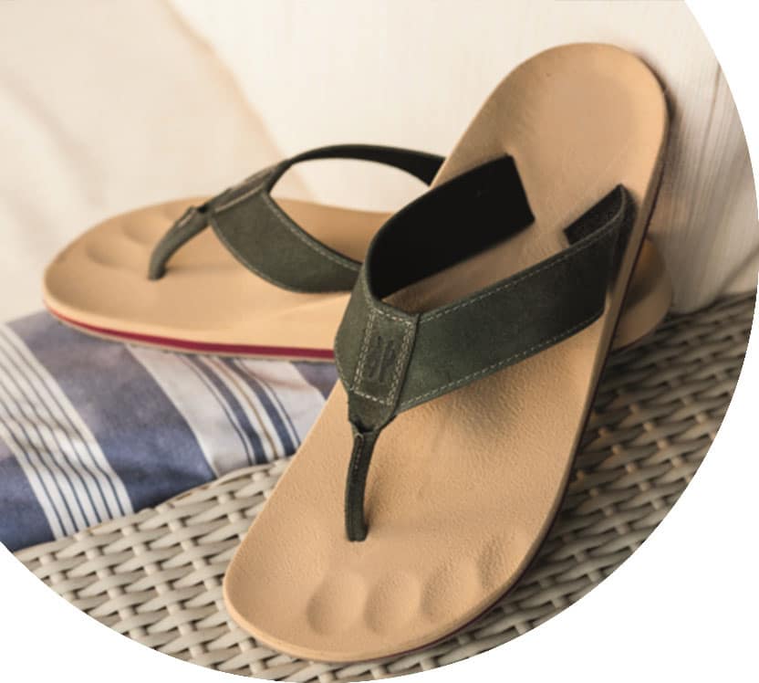 Zehenstegsandalen mit individuellem Fussbett und Optik und Design nach Wunsch